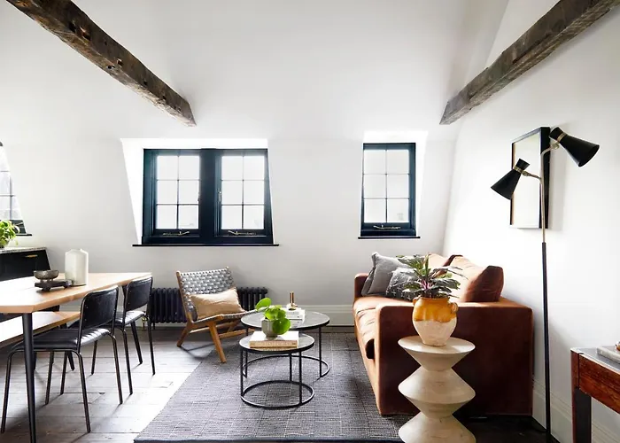 Cosy Loft Apartment - Minutes From Angel Tube St.